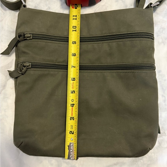 Olive Green Messenger Bag with Durable Canvas and Adjustable Strap - Picture 5 of 6